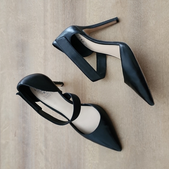 VINCE CAMUTO Carlotte Leather Asymmetrical Strappy Pointed Heel - Picture 3 of 10